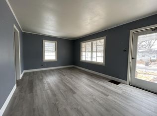 512 N Davis St, Carbondale, IL 62901