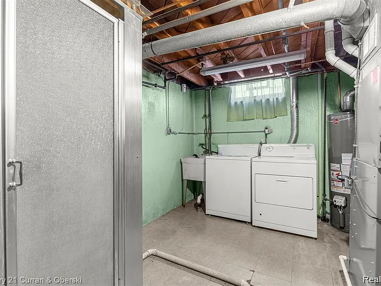 3927 Monroe St — Photo 20