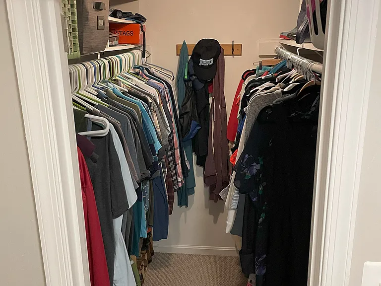 Master Bedroom Walk In Closet