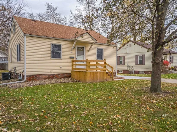 4043 Oxford St, Des Moines, IA 50313