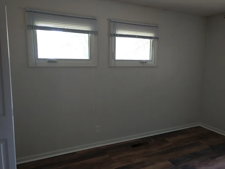 3060 Woodmanor Ct — Photo 10