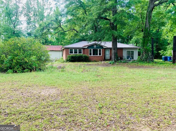 3705 Confederate Dr, Macon, GA 31211