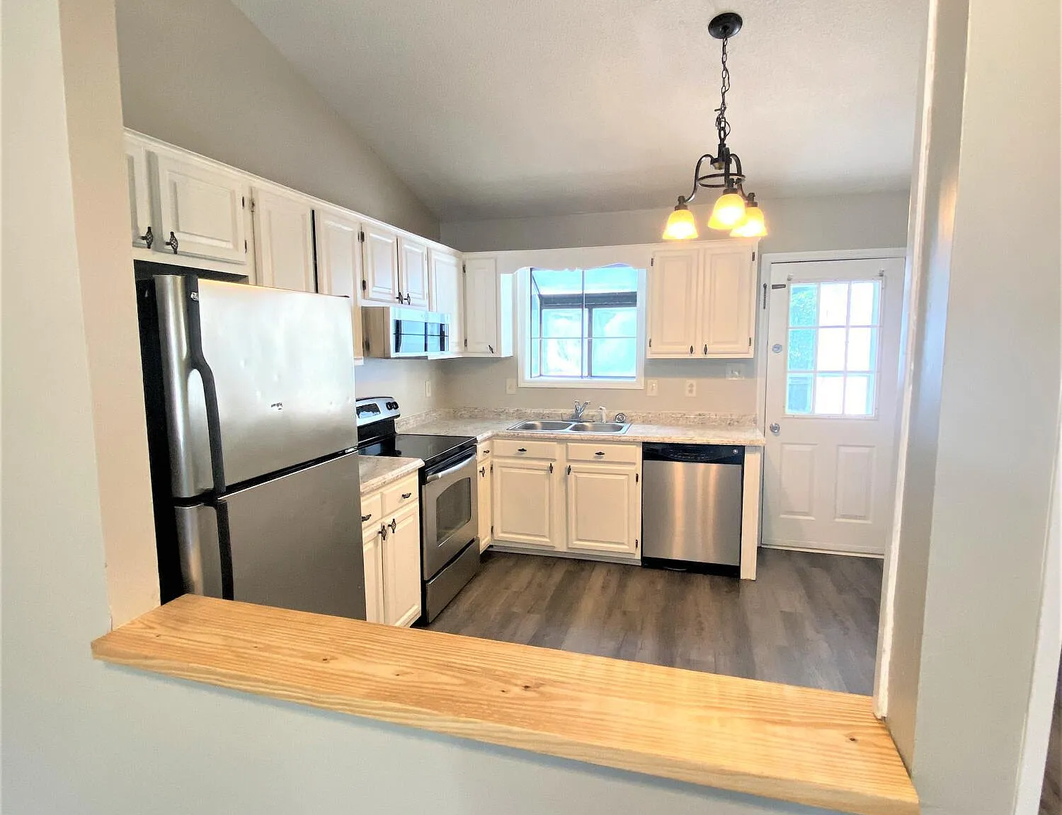 2 bed, 2.0 bath, $1,195 — Photo 4
