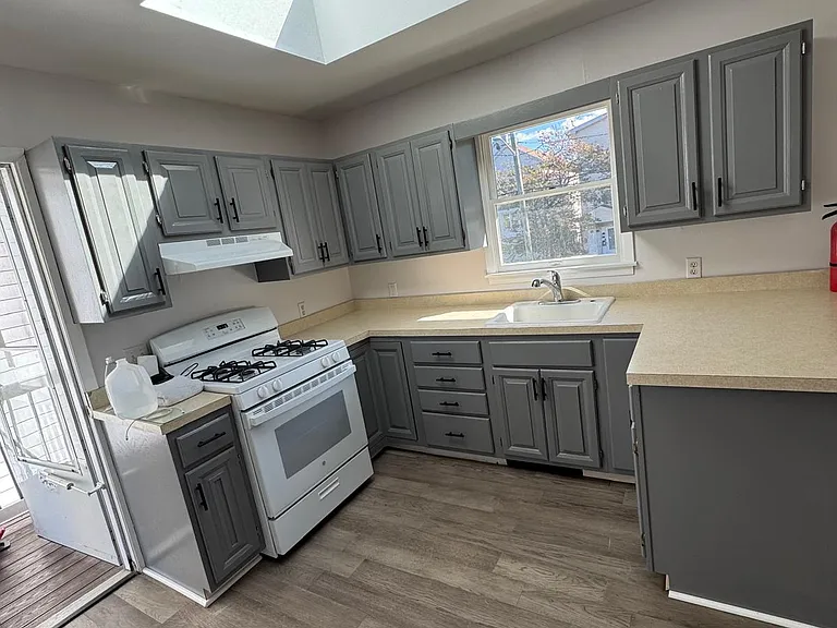 71 Spring St — Photo 17