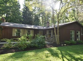 8312 Chagrin Rd, Chagrin Falls, OH 44023