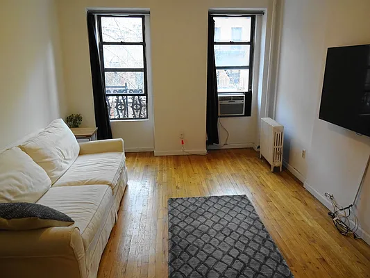 Rented by Sky Management | media 16