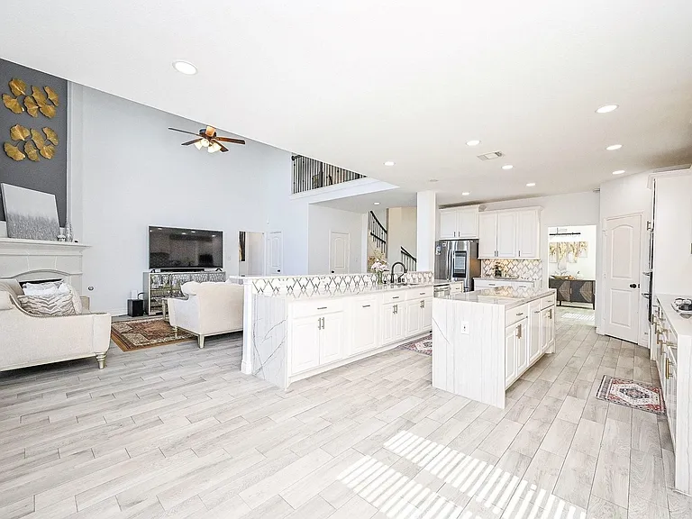 3707 Brampton Island Dr — Photo 8