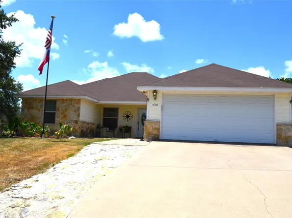4010 Iron Horse Trl, Granbury, TX 76048