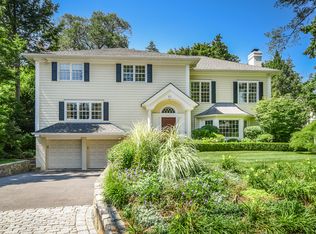 61 Church Ln, Scarsdale, NY 10583