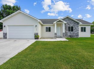 1937 15th St, Heyburn, ID 83336