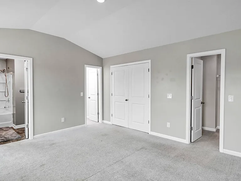 414 Tulip Way — Photo 35