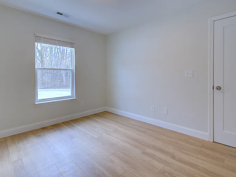124 Kennedy Rd #A — Photo 16