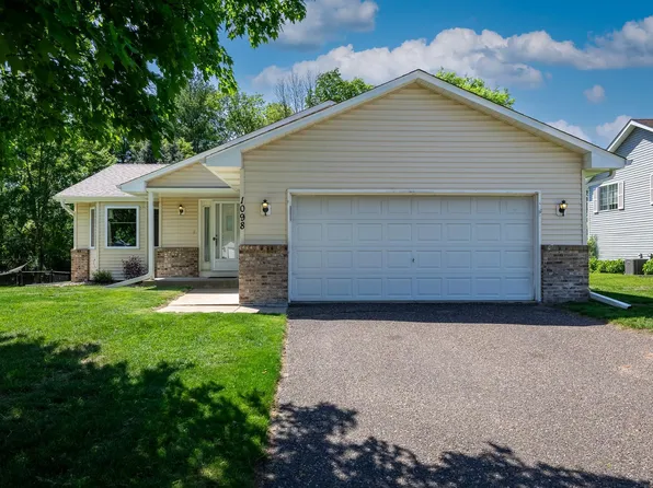 1098 Gilbert Ct, Stillwater, MN 55082