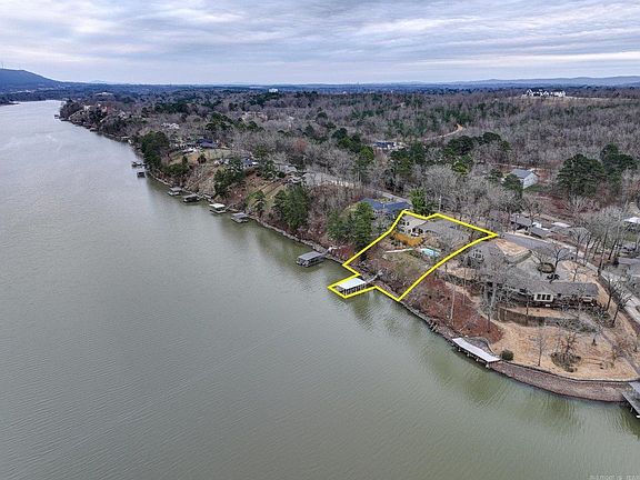 2nd image of 774 Springwood Rd