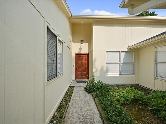 5th image of 21503 Bridgepoint Ln