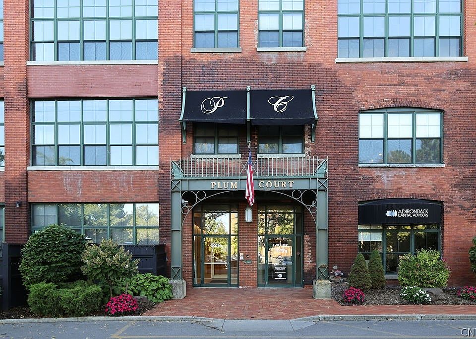 1st image of 526 Plum St #404