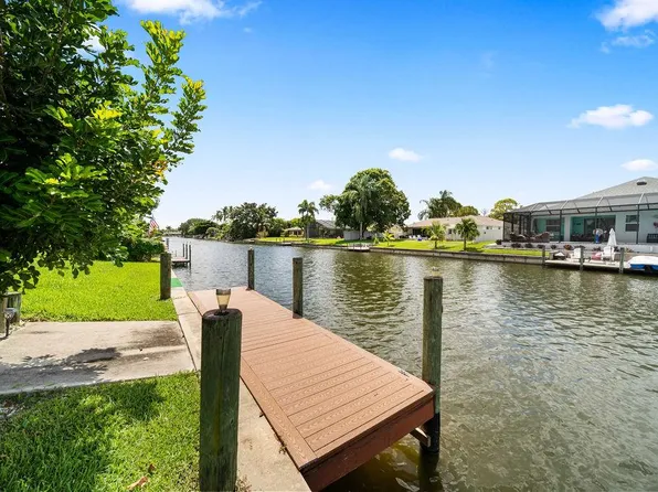 1916 SE 6th Ln, Cape Coral, FL 33990
