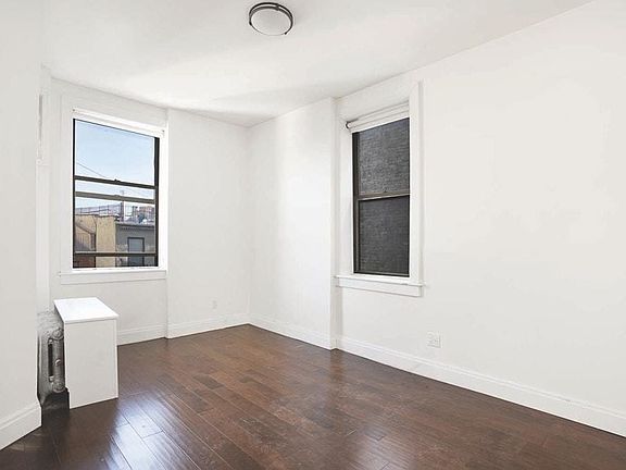 3rd image of 17 W 125th St APT 4A