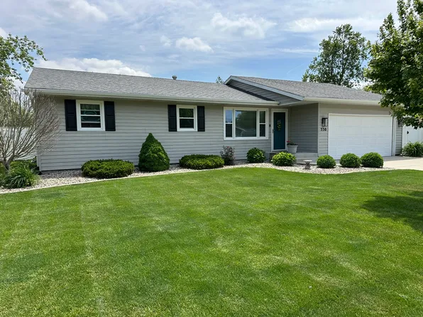 530 N Van Buren Ave, Bradley, IL 60915