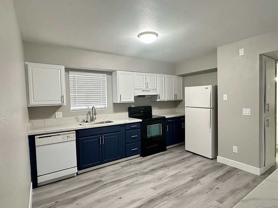 1st image of 1701 N Rancho Dr APT 20