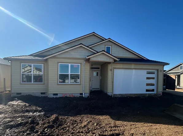3736 Agate Meadows Ct, White City, OR 97503