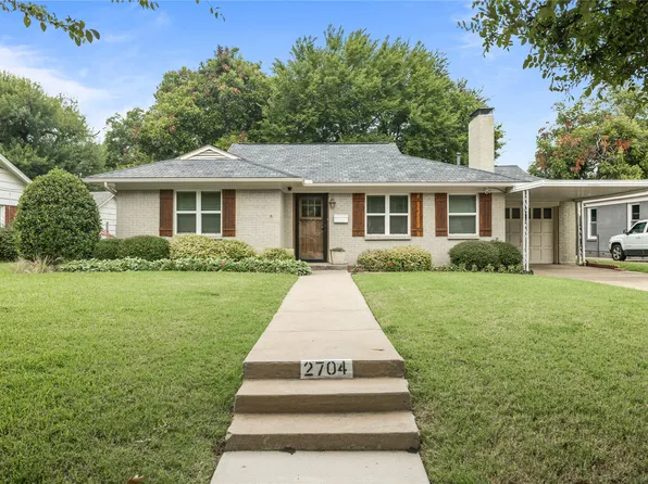 2704 Ryan Place Dr, Fort Worth, TX 76110