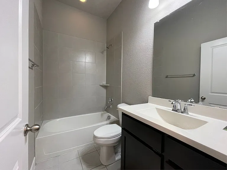 1400 Daisy Corner Dr — Photo 17