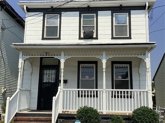 2nd image of 843 Wilcox St