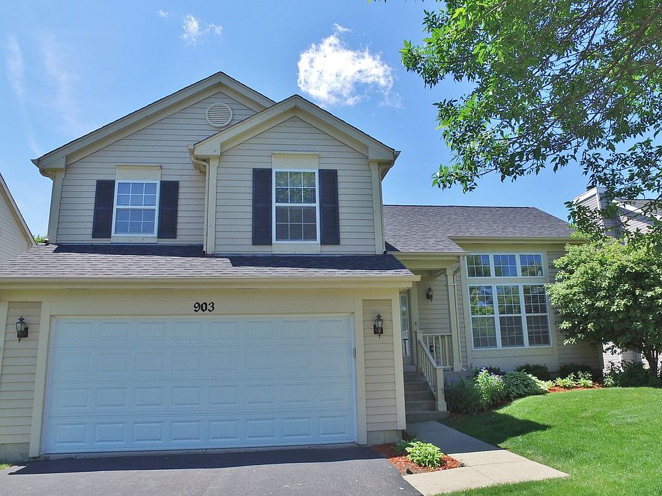 1st image of 903 Cambridge Dr