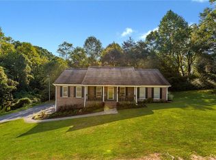 4405 Hog Mountain Rd, Hoschton, GA 30548