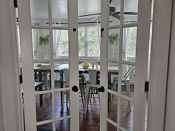 Sunroom / Dining Room