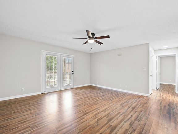 5th image of 382 Jack Miller Blvd APT C