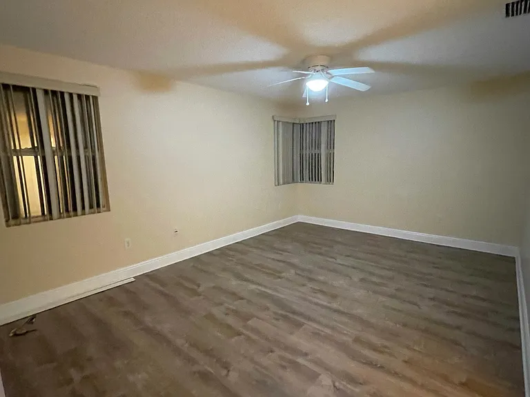 Master Bed - Previous Listing Picture