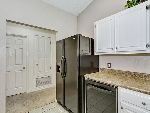 3rd image of 5771 Juergen Way