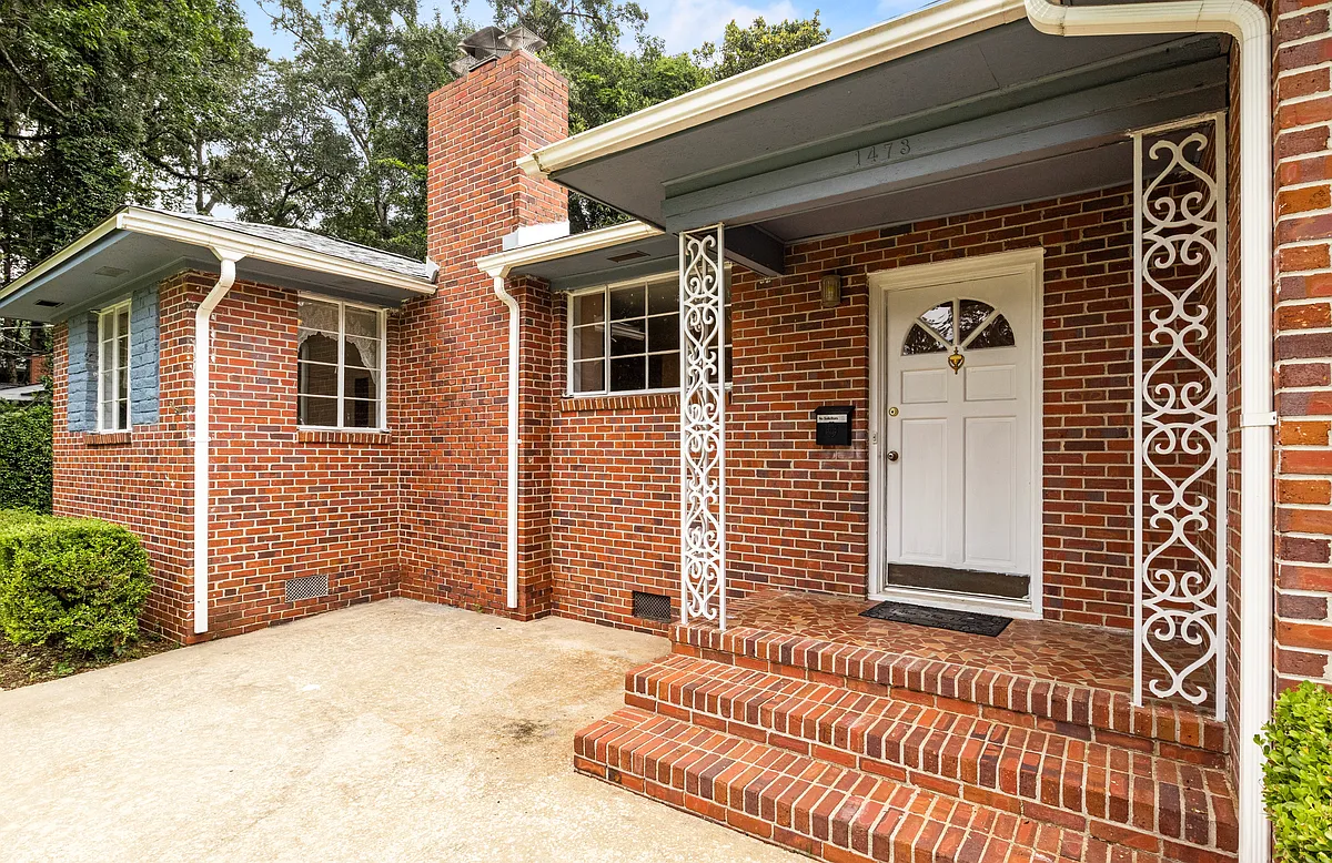 Building Photo - 1473 Marion Ave