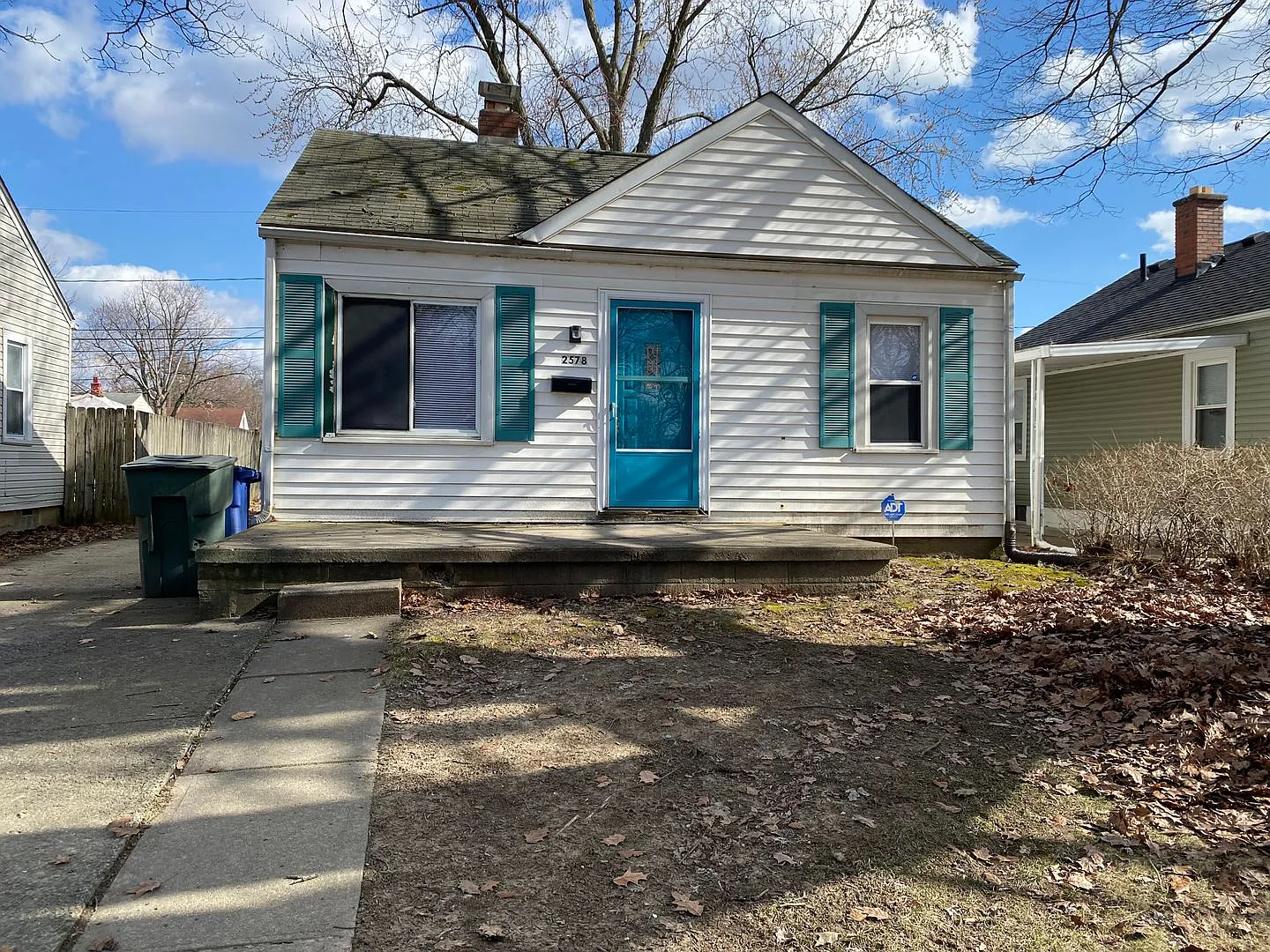 2578 Hiawatha St photo 1