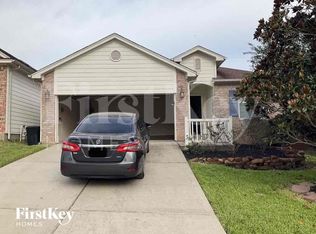 107 Cove Place Ct, Montgomery, TX 77356
