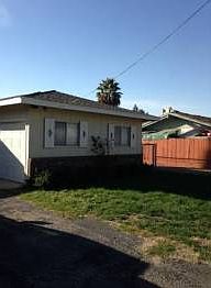 2nd image of 2795 Muir St