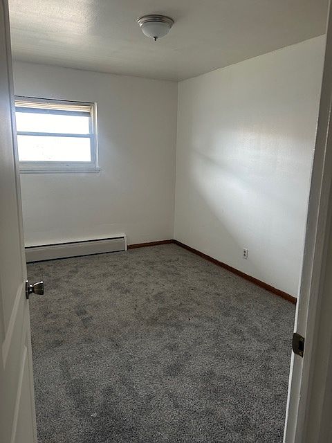 1st image of 5912 Forest Ave #1