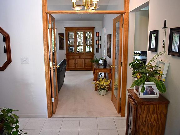 4th image of 3813 Saratoga Ct