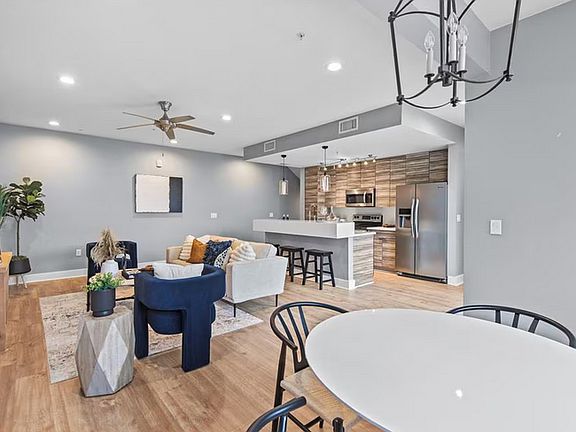5th image of 604 N Bluff Dr #6ID375