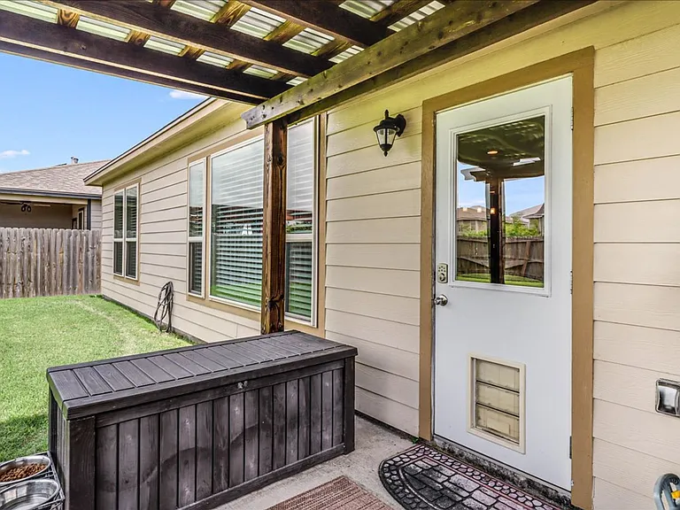 7617 Diamond Dr — Photo 36