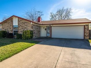 6304 Melinda Dr, Watauga, TX 76148