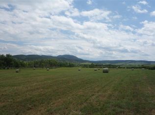10226 Red Hill Ln, Spearfish, SD 57783