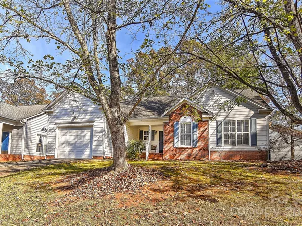 3504 Mayhurst Dr, Indian Trail, NC 28079