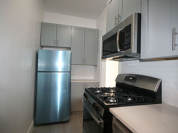 4th image of 519 E 88th St APT 5a