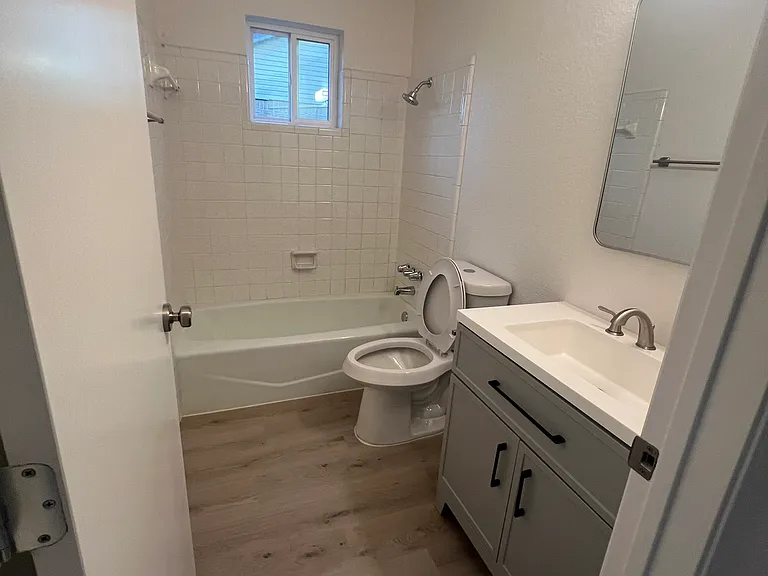 2501 Orleans Dr — Photo 14