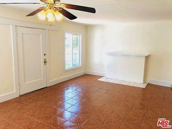 3rd image of 603 N Gramercy Pl