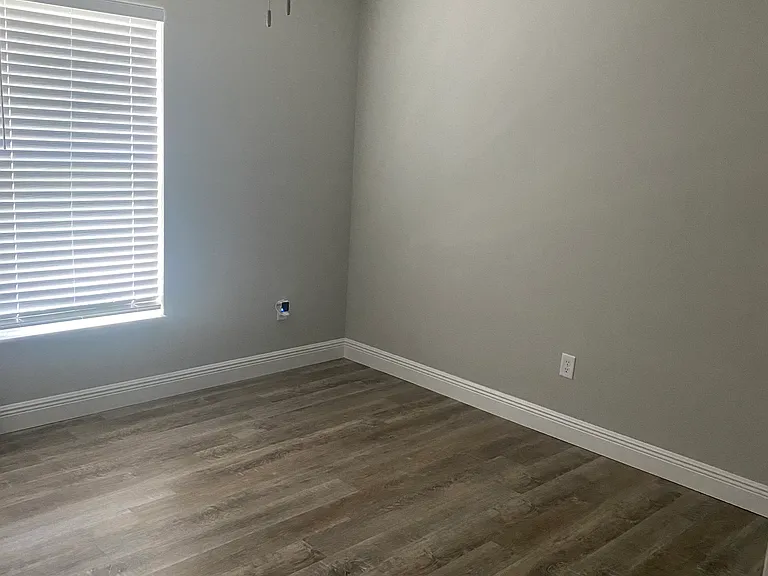 10448 N Athenia Dr — Photo 6