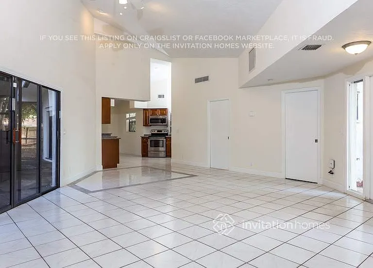 244 Natchez Ct — Photo 4